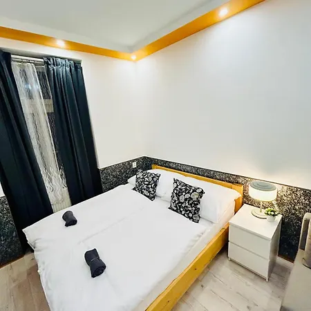 Modern Spacious In Center Apartmán *
