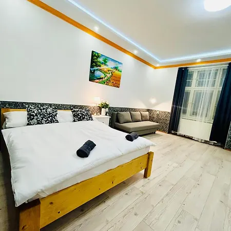 公寓 Modern Spacious In Center