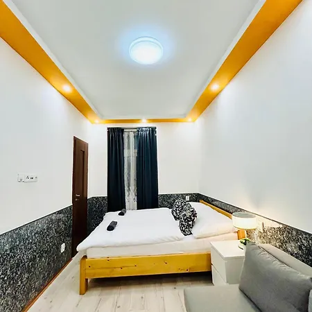 公寓 Modern Spacious In Center