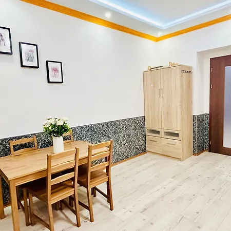 Modern Spacious In Center * براغ